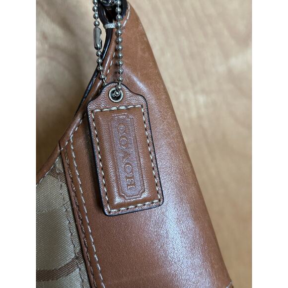 Vintage- Authentic COACH Hampton Hobo Bag - Picture 3 of 5